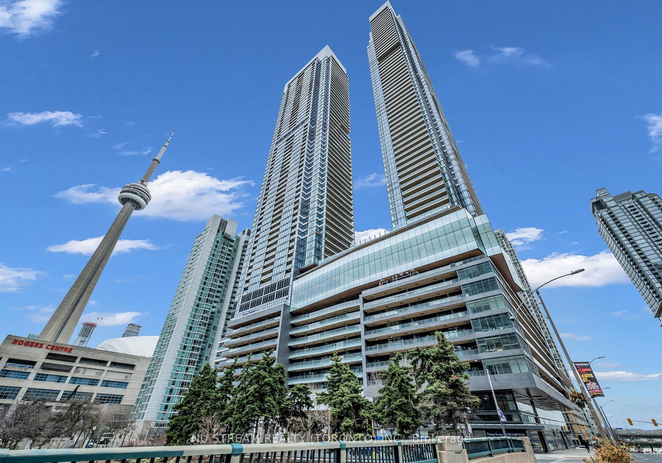 3-concord-cityplace-way-toronto-ontario-c12916380