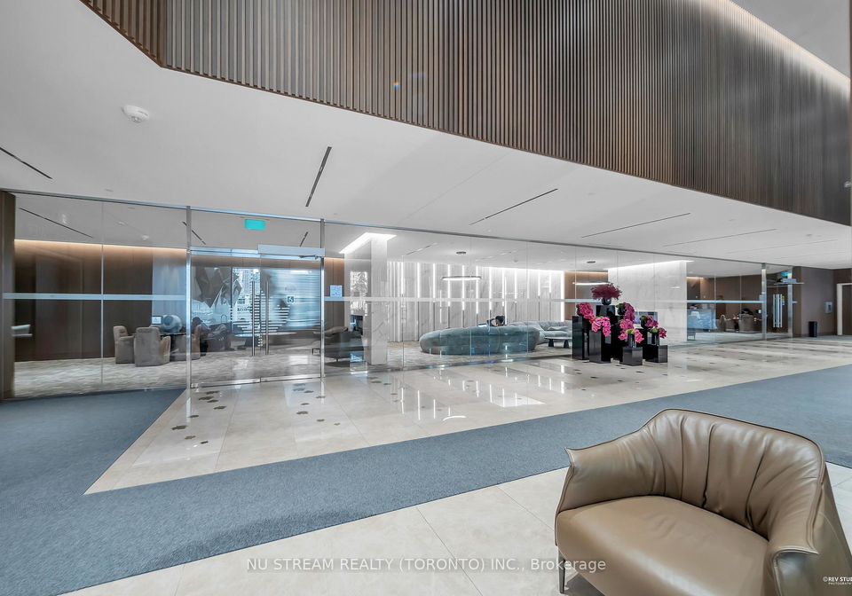 3-concord-cityplace-way-toronto-ontario-c12916380