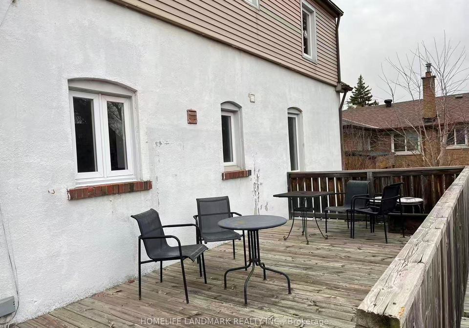 121-bishop-avenue-north-york-ontario-c12916552