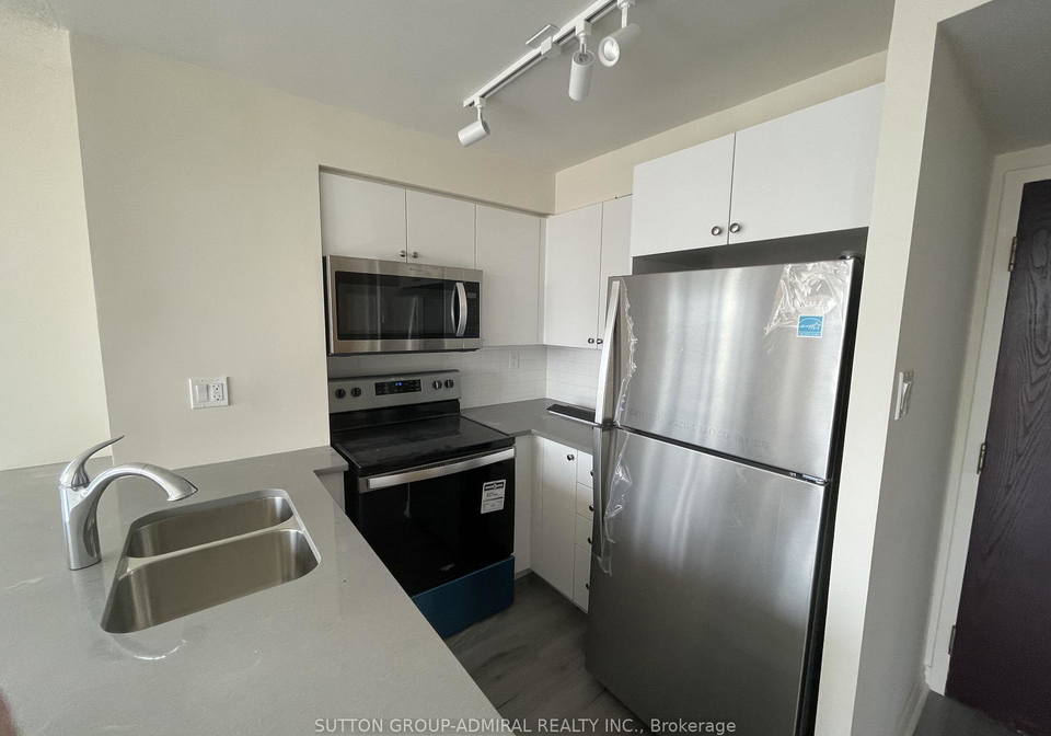 736-bay-street-toronto-ontario-c12917382