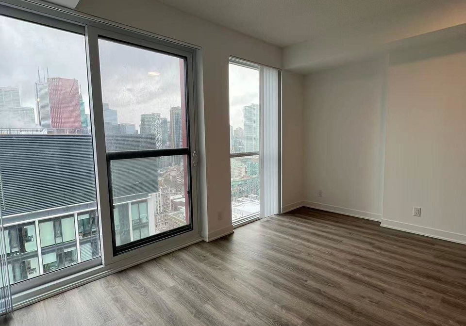 180-front-street-e-toronto-ontario-c12917602