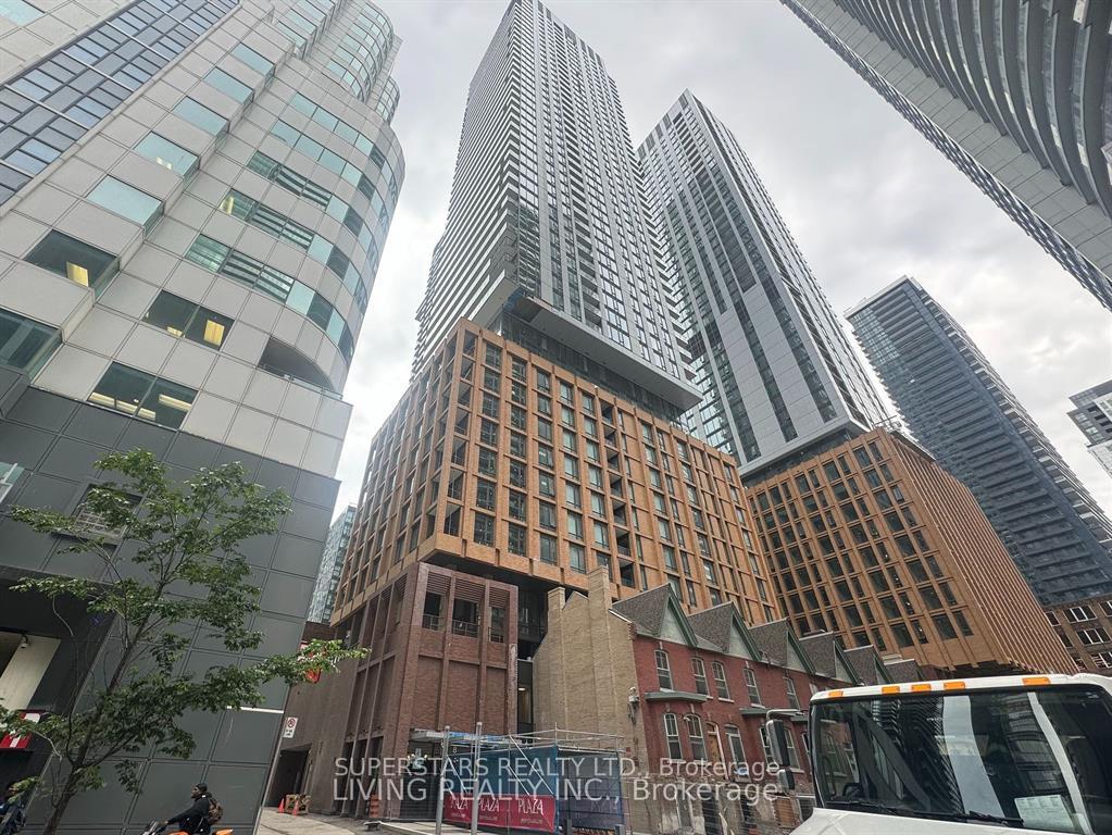 8-widmer-street-toronto-ontario-c12917618