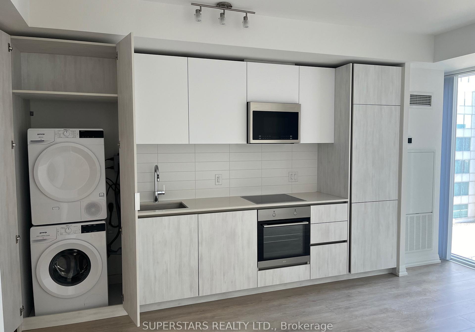 8-widmer-street-toronto-ontario-c12917618