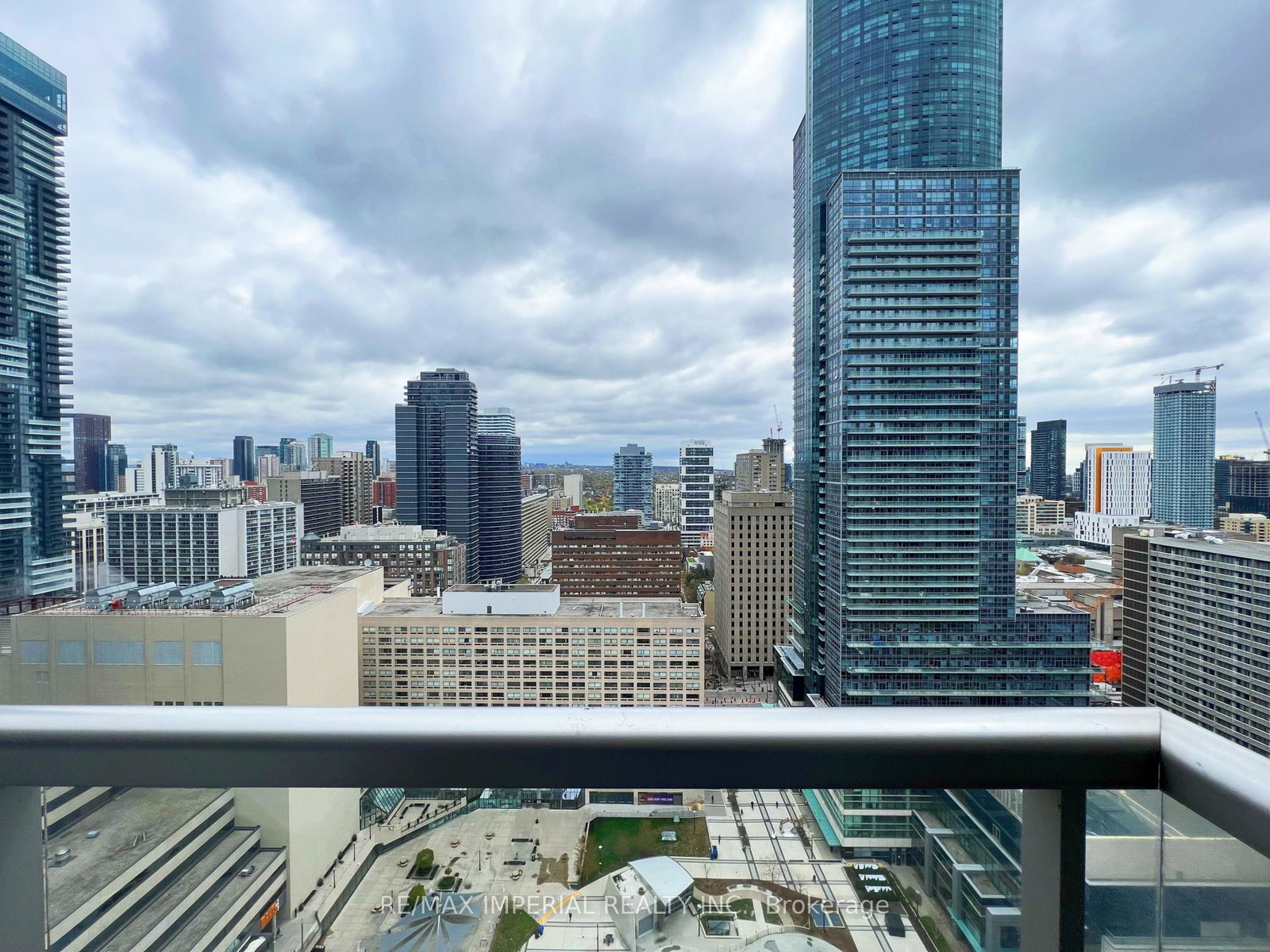 761-bay-street-toronto-ontario-c12917716