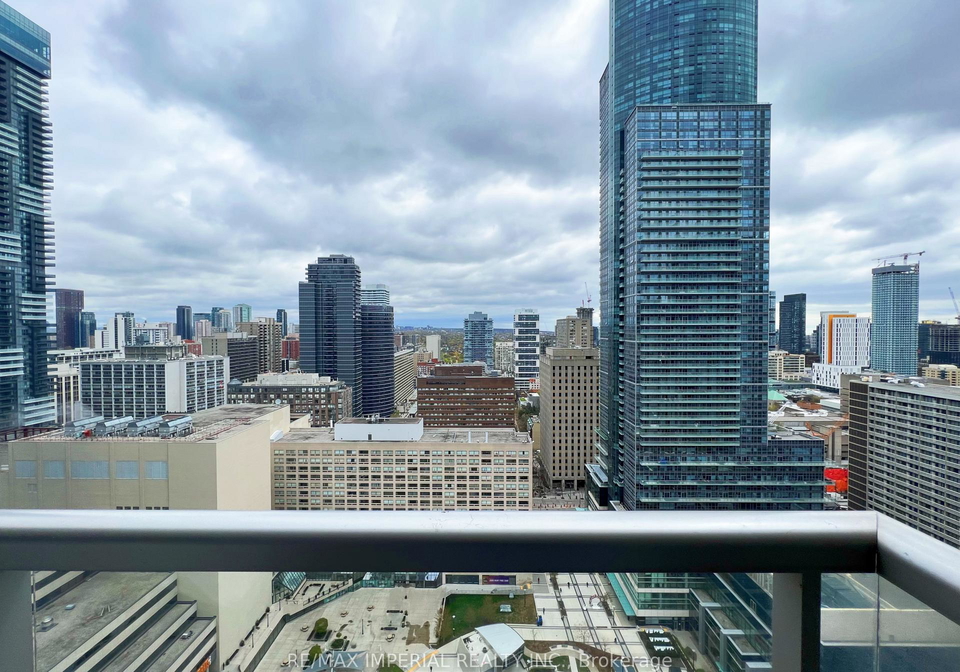 761-bay-street-toronto-ontario-c12917716