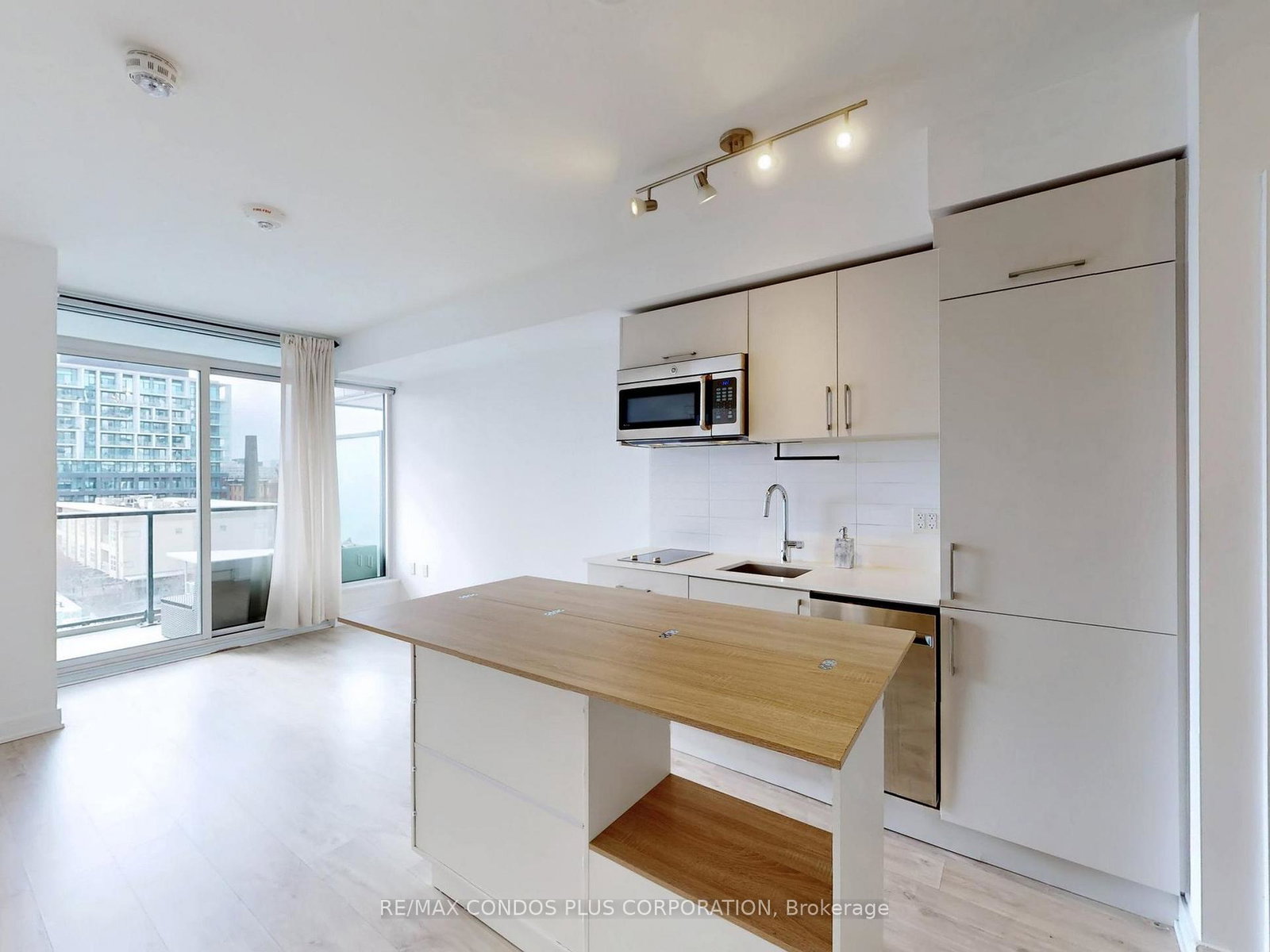 27-bathurst-street-toronto-ontario-c12917746