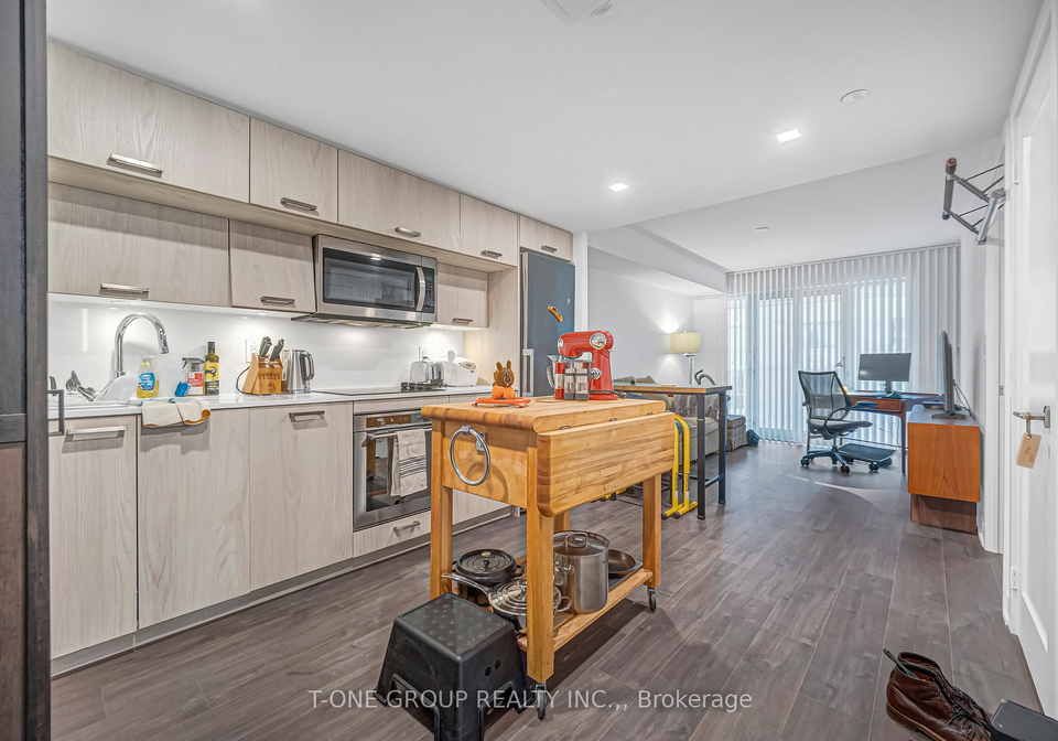 50-mccaul-street-toronto-ontario-c12917934