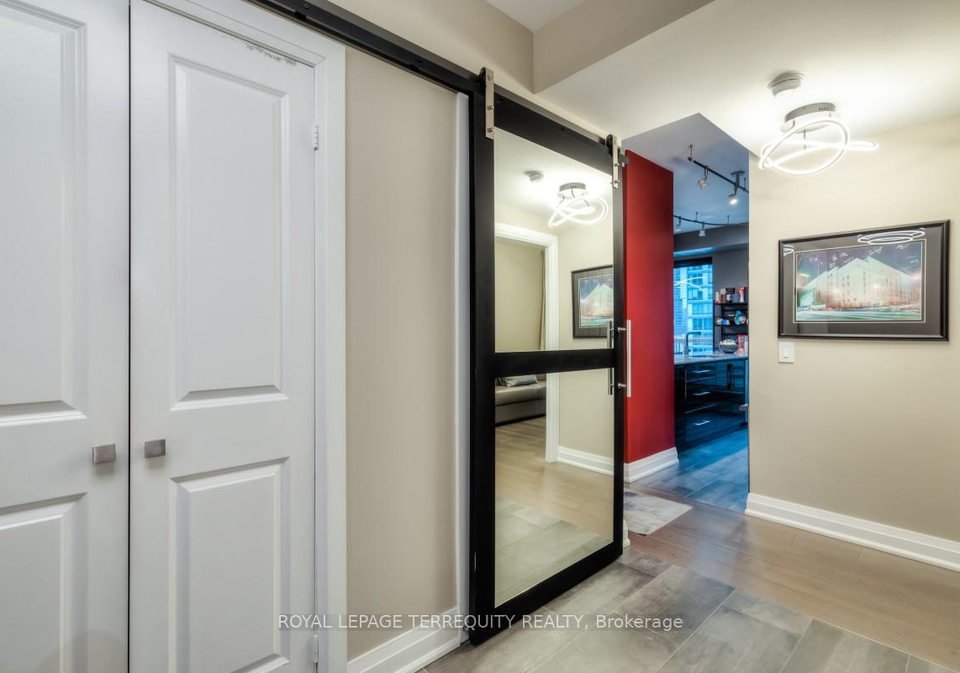 1-scott-street-toronto-ontario-c12918056