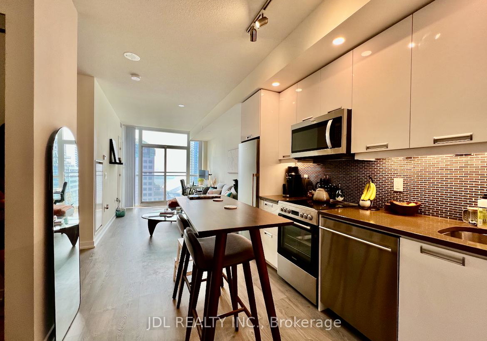 99-john-street-toronto-ontario-c12918172
