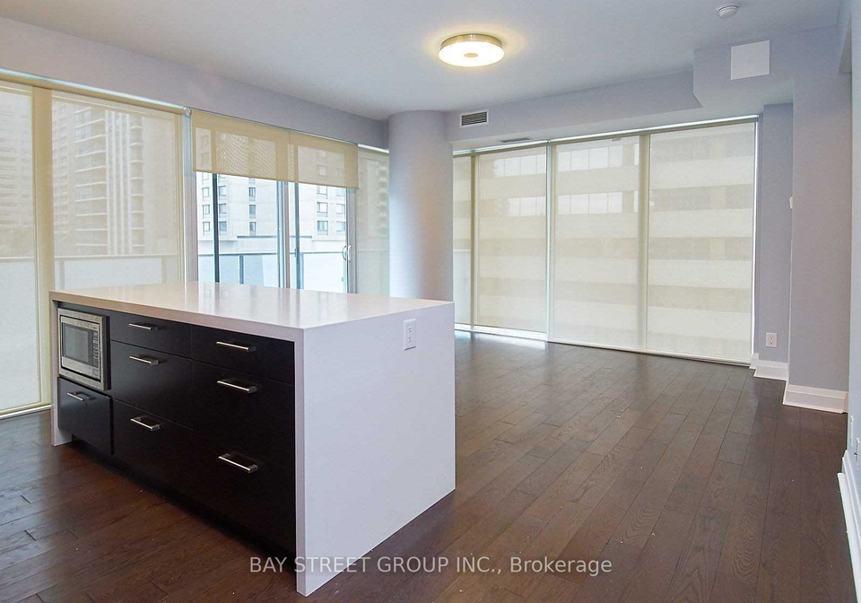 1080-bay-street-toronto-ontario-c12918298