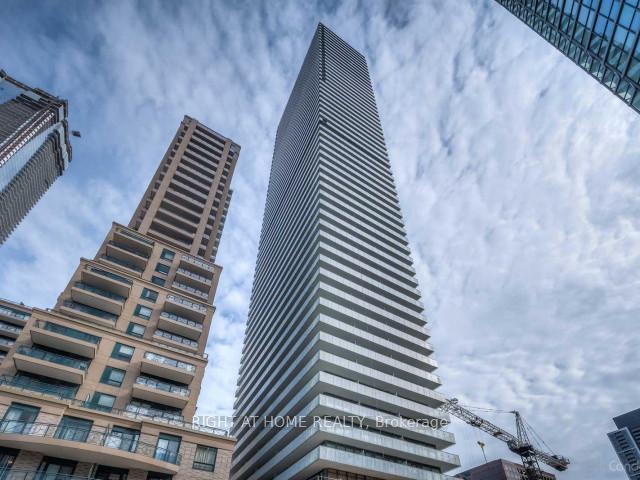 42-charles-street-e-toronto-ontario-c12918412
