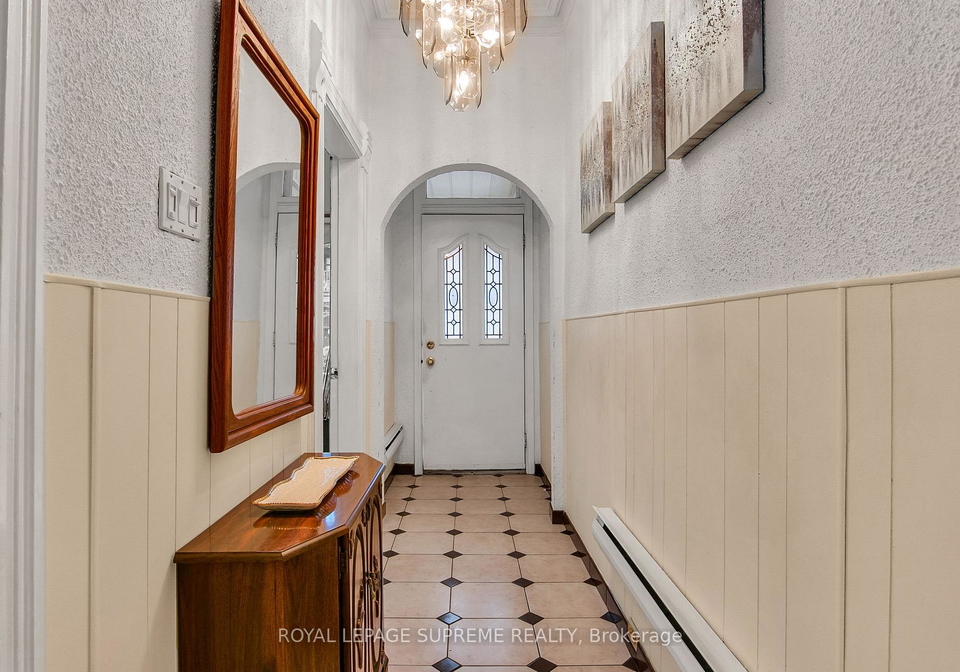 163-beaconsfield-avenue-toronto-ontario-c12918816