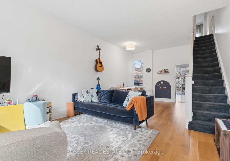 725-manning-avenue-toronto-ontario-c12919034