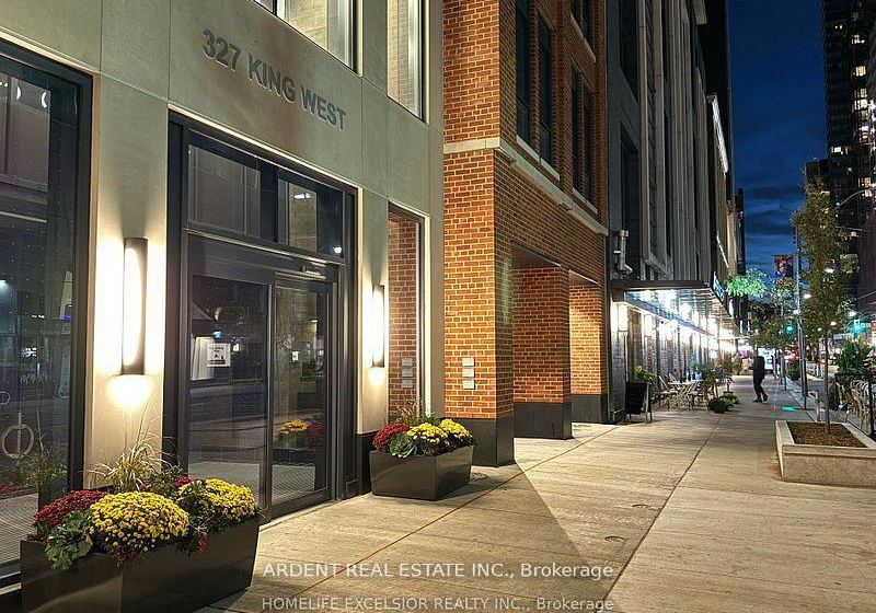327-king-street-w-toronto-ontario-c12920130