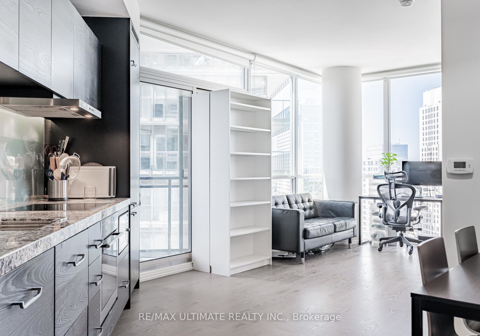 45-charles-street-e-toronto-ontario-c12920548