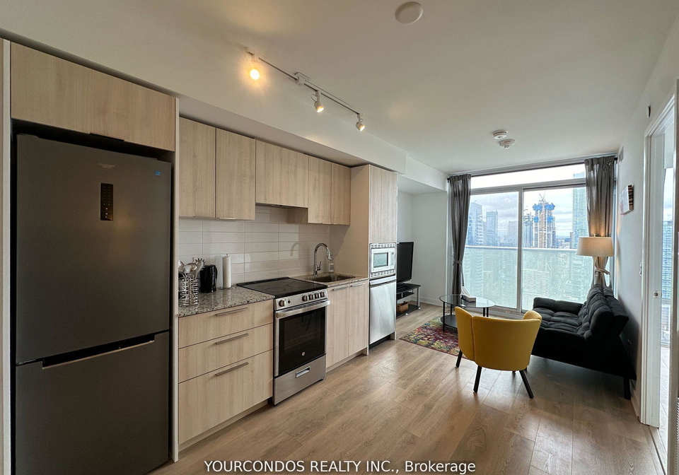501-yonge-street-toronto-ontario-c12920674