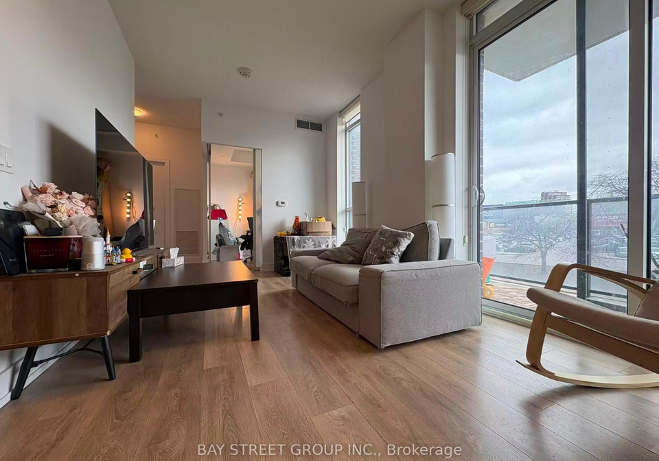 128-fairview-mall-drive-north-york-ontario-c12920822