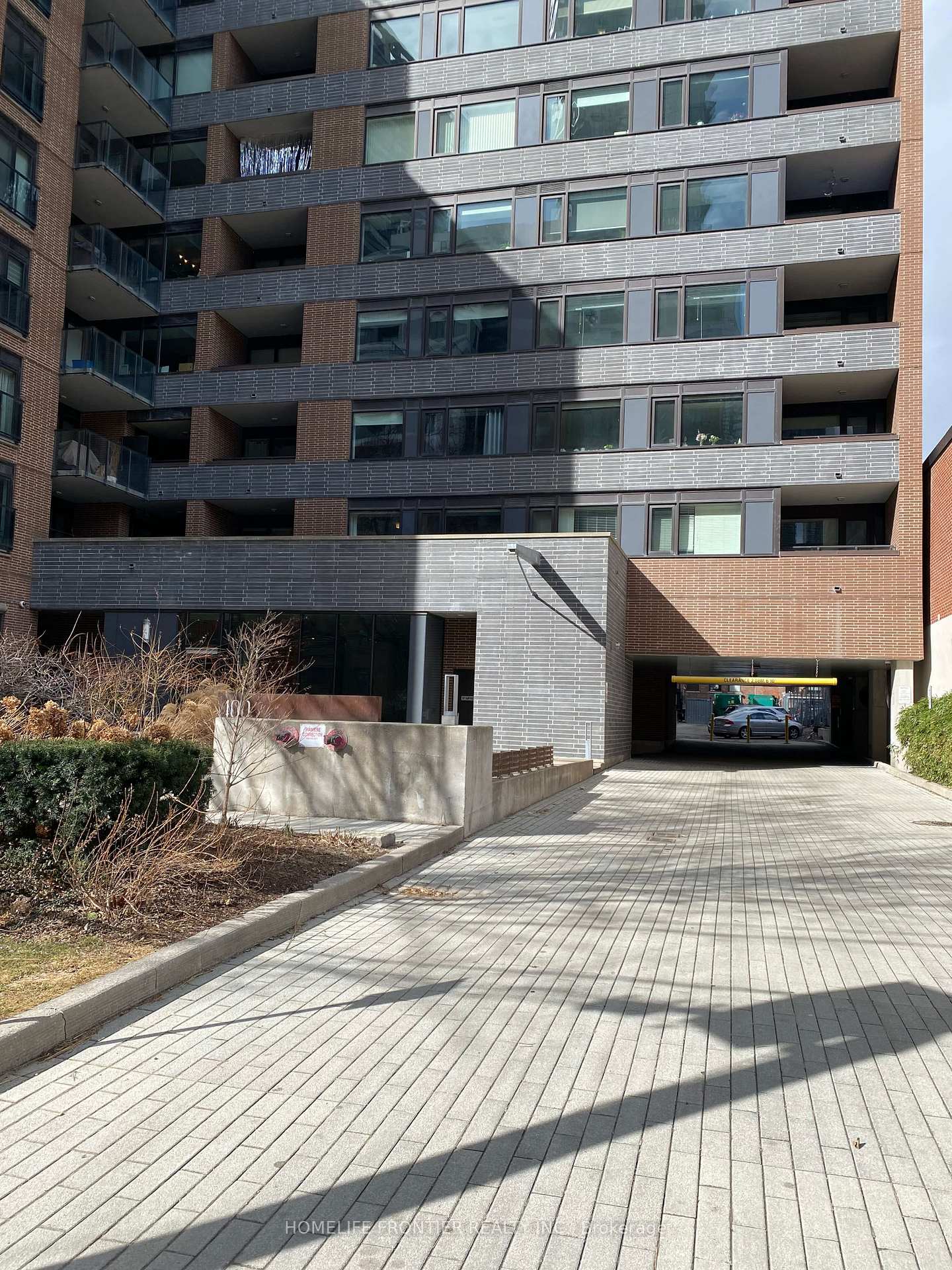 400-wellington-street-w-toronto-ontario-c12921096
