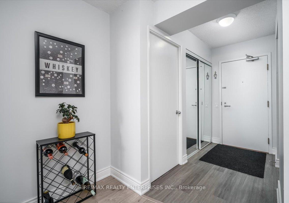 21-overlea-boulevard-east-york-ontario-c12921098