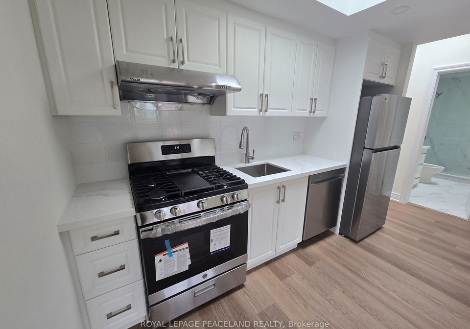 558-spadina-crescent-toronto-ontario-c12921410