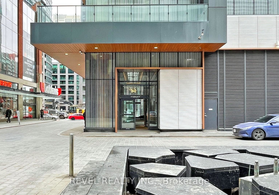 19-bathurst-street-toronto-ontario-c12921592