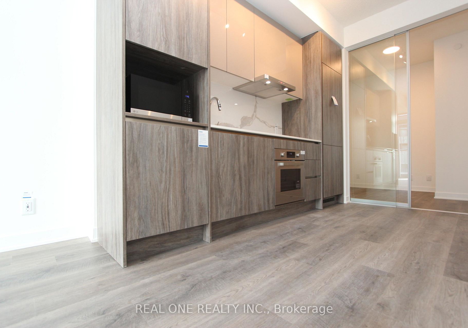 180-front-street-e-toronto-ontario-c12922142