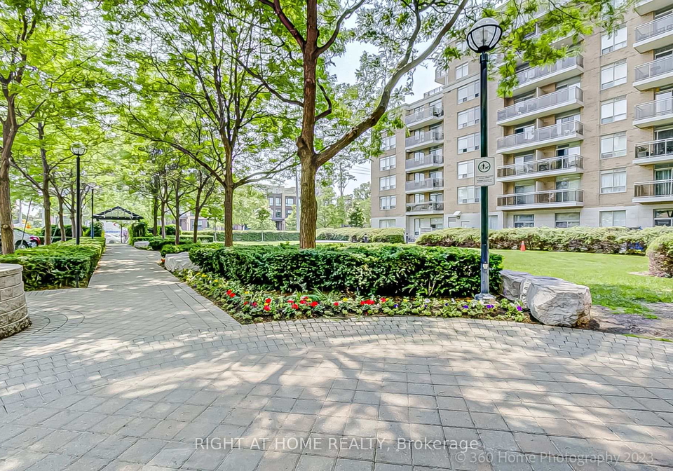 650-lawrence-avenue-w-toronto-ontario-c12922168