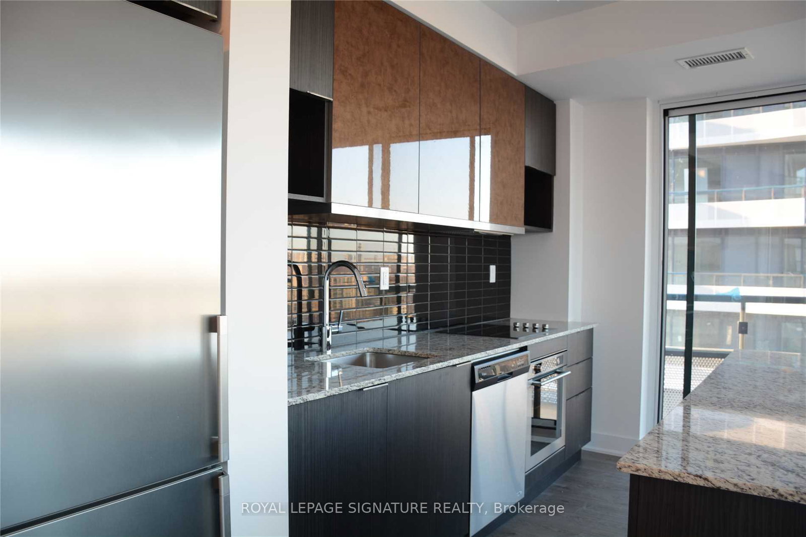 99-the-donway-w-north-york-ontario-c12922342