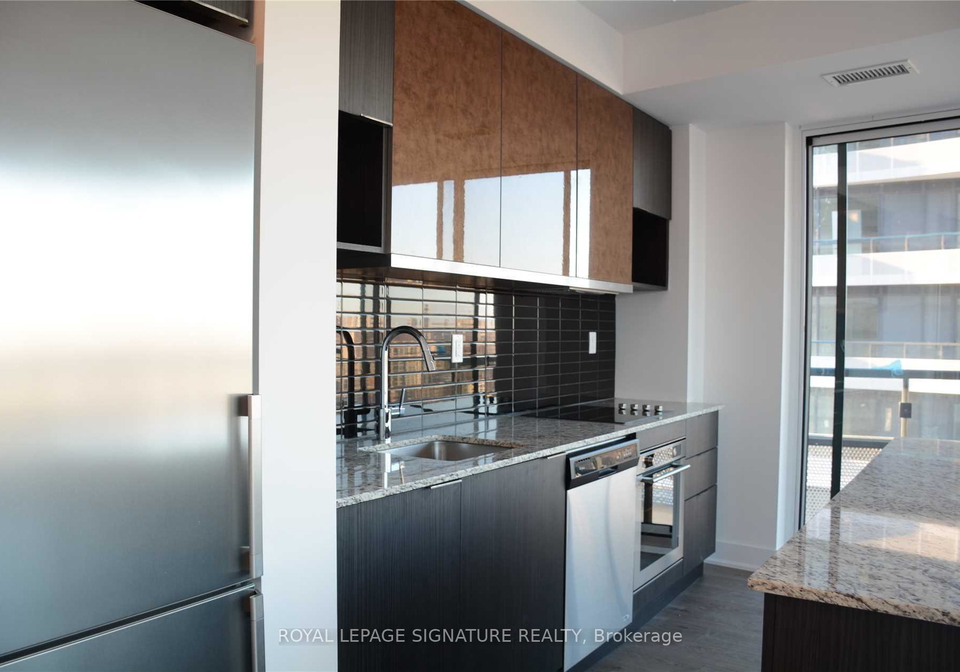99-the-donway-w-north-york-ontario-c12922342