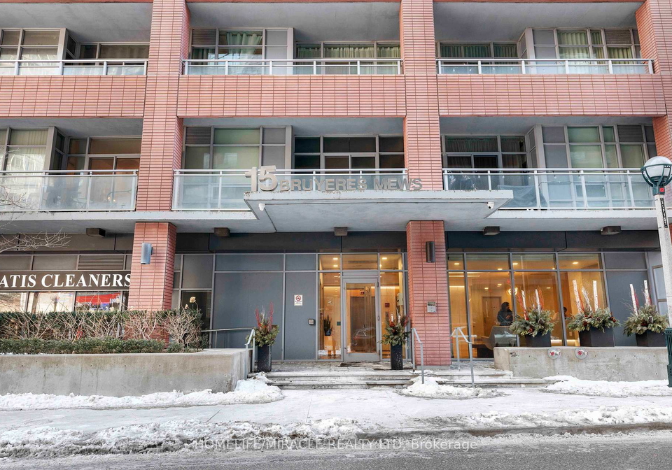 15-bruyeres-mews-toronto-ontario-c12922722