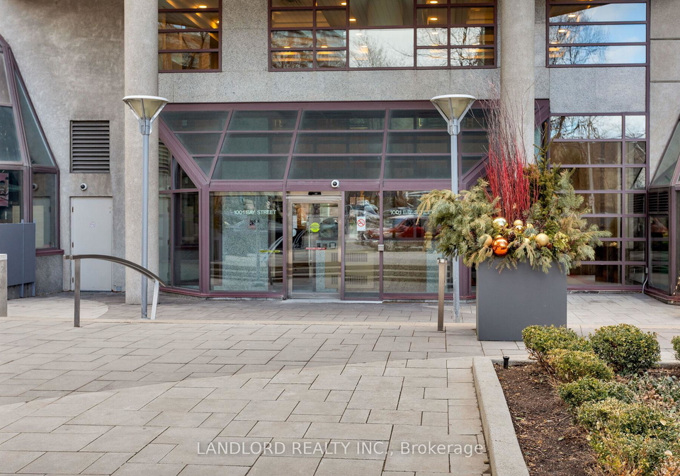 1001-bay-street-toronto-ontario-c12923114