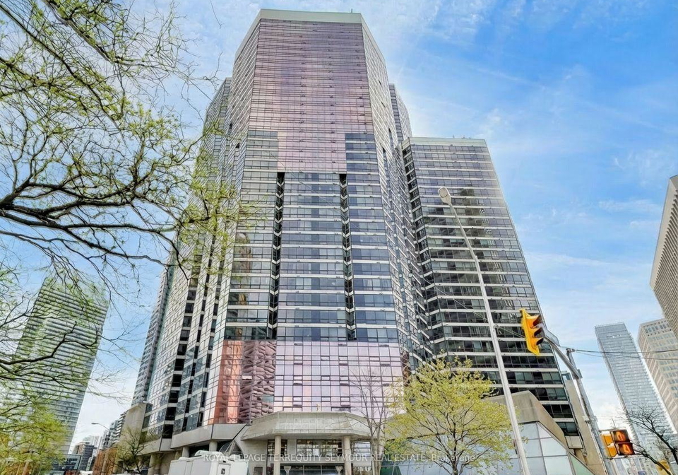 1001-bay-street-toronto-ontario-c12923866