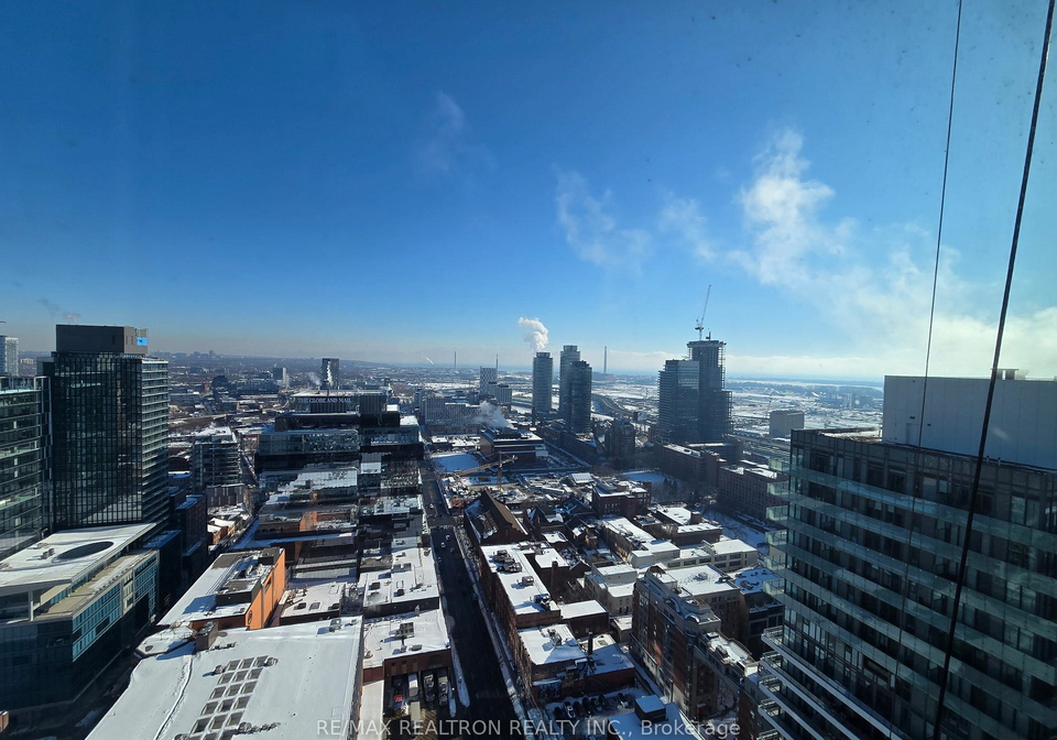 180-front-street-e-toronto-ontario-c12924056