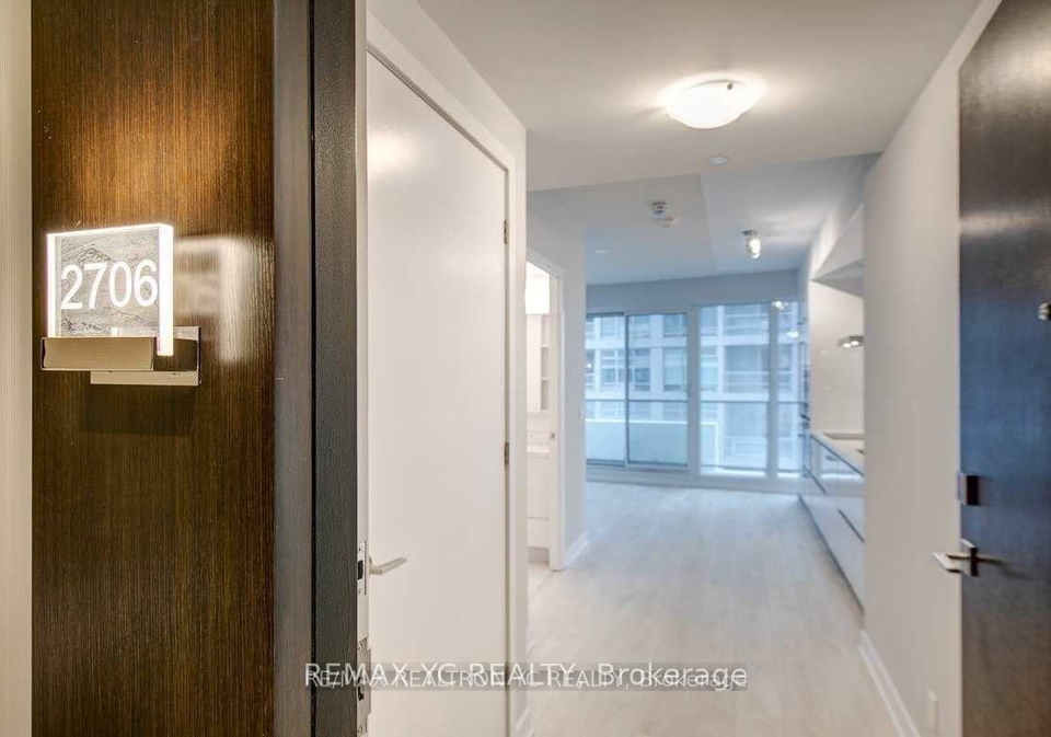 2221-yonge-street-toronto-ontario-c12924498