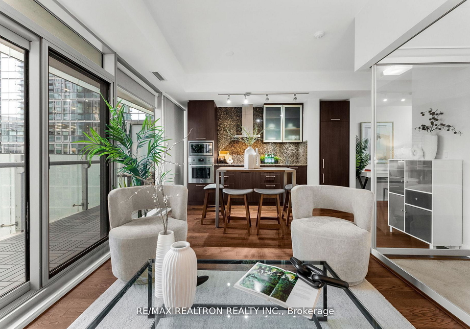 14-york-street-toronto-ontario-c12924522