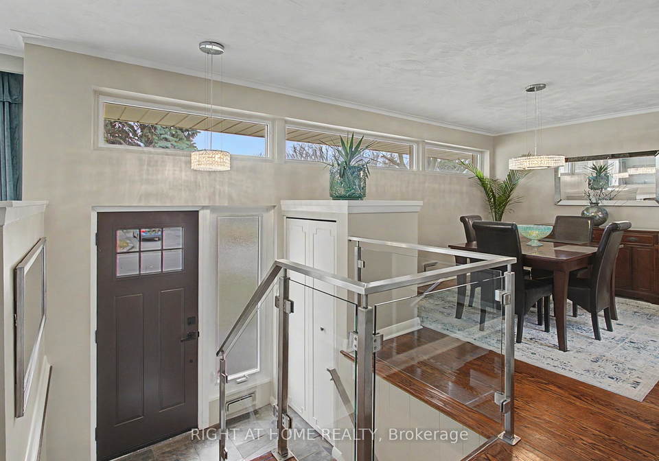 60-lionel-heights-crescent-north-york-ontario-c12924540