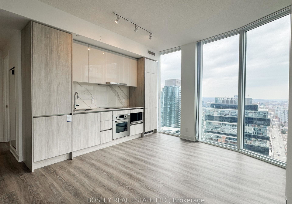 180-front-street-e-toronto-ontario-c12924766