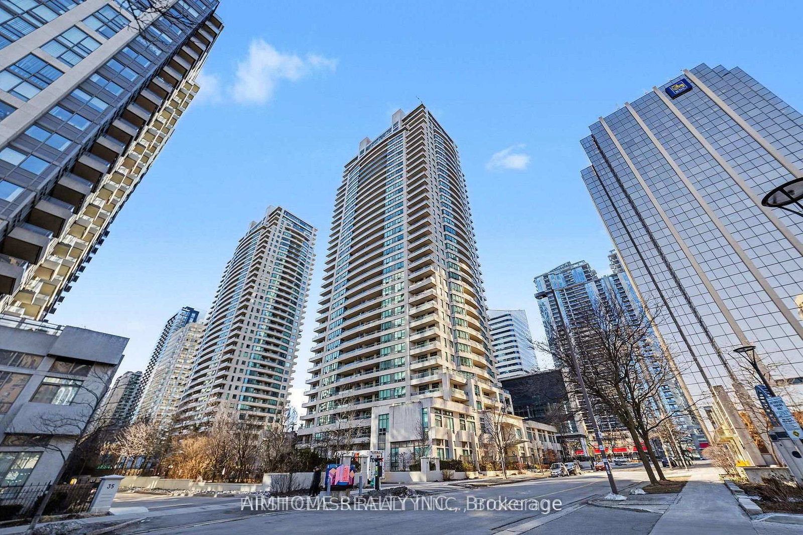 23-hollywood-avenue-north-york-ontario-c12924896