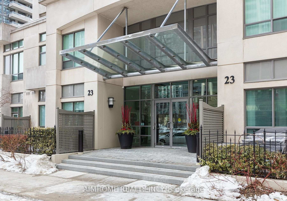 23-hollywood-avenue-north-york-ontario-c12924896