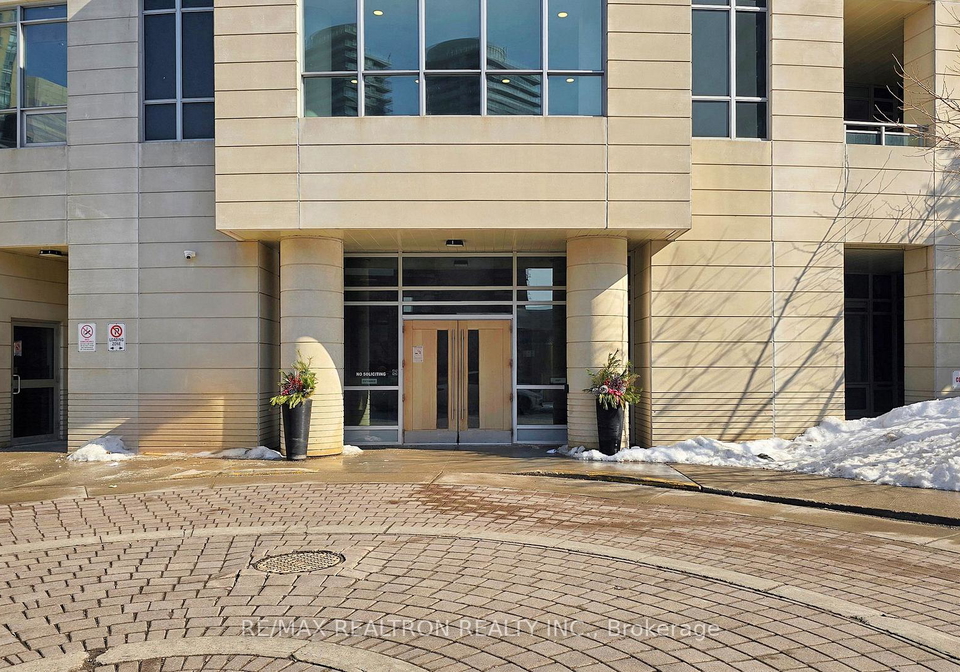 18-holmes-avenue-north-york-ontario-c12925014