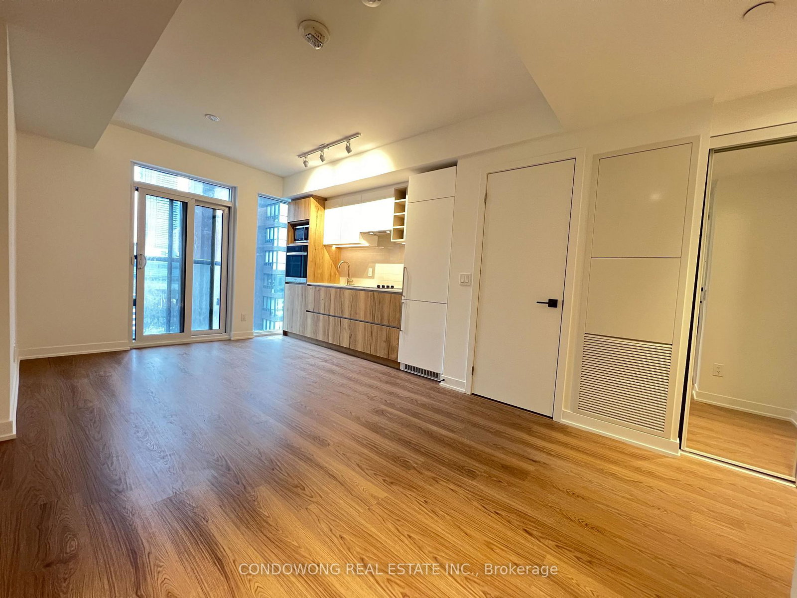 319-jarvis-street-toronto-ontario-c12925152