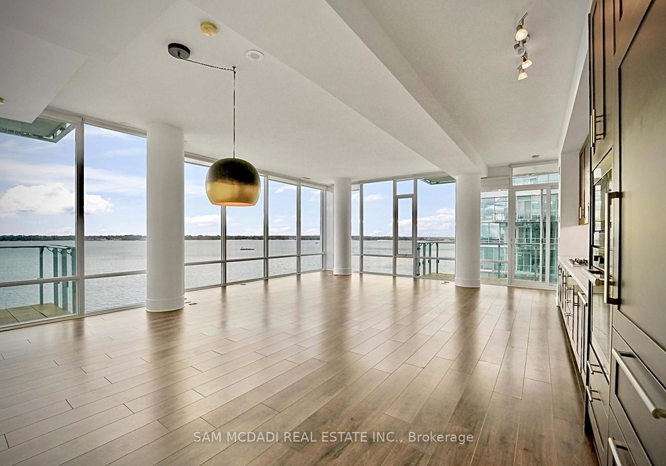 29-queens-quay-e-toronto-ontario-c12925686