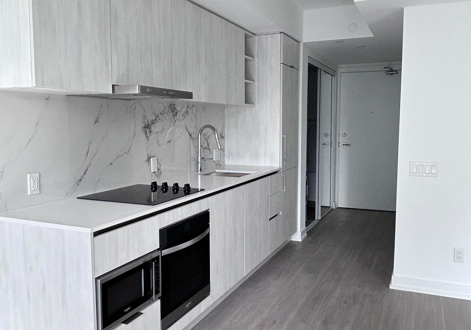8-wellesley-street-w-toronto-ontario-c12925744