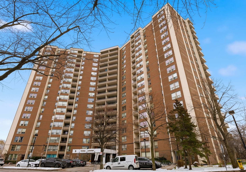 5-vicora-linkway-east-york-ontario-c12925804