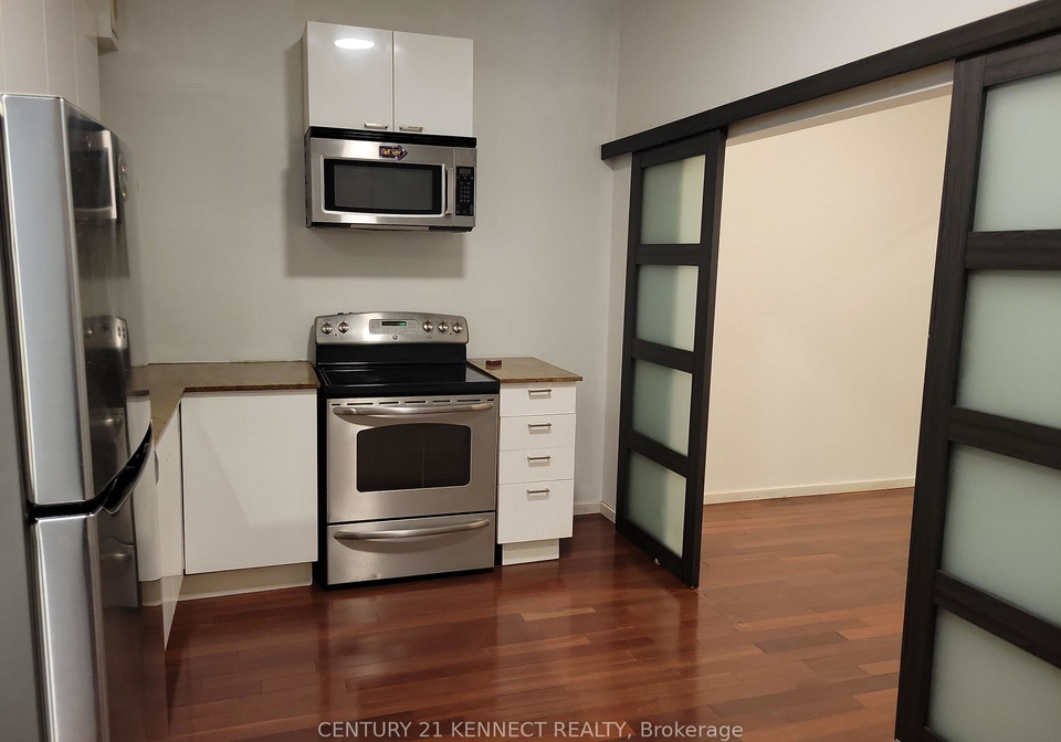 181-augusta-avenue-toronto-ontario-c12925844