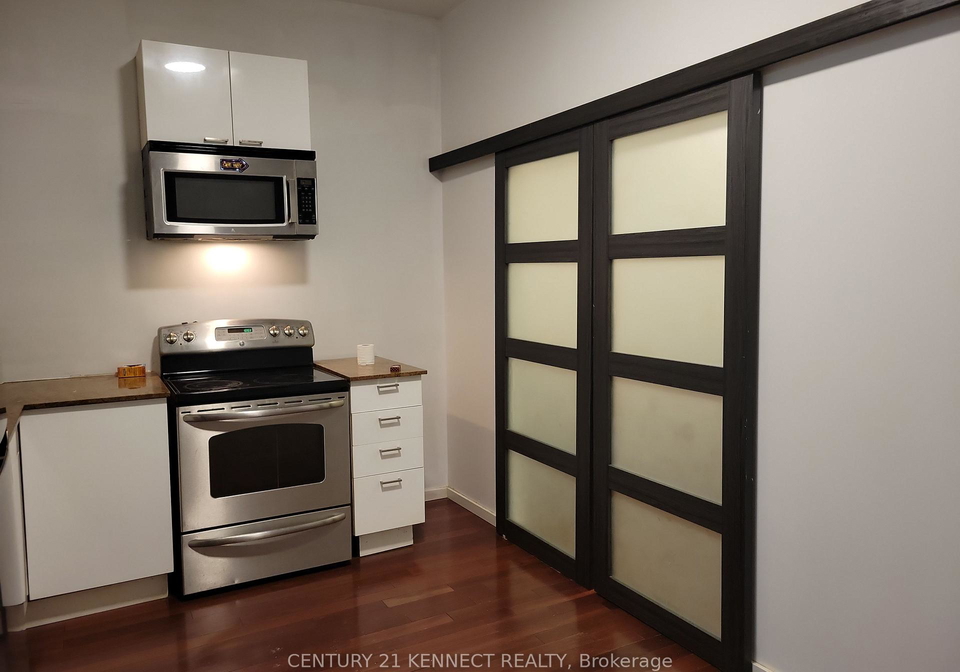 181-augusta-avenue-toronto-ontario-c12925844