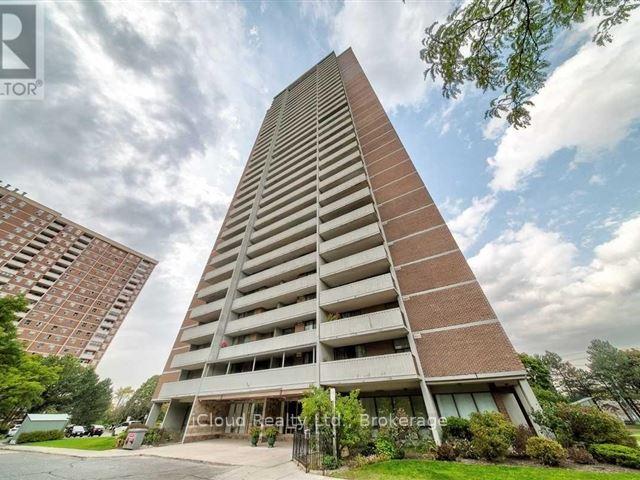 10-tangreen-court-toronto-ontario-c12925982