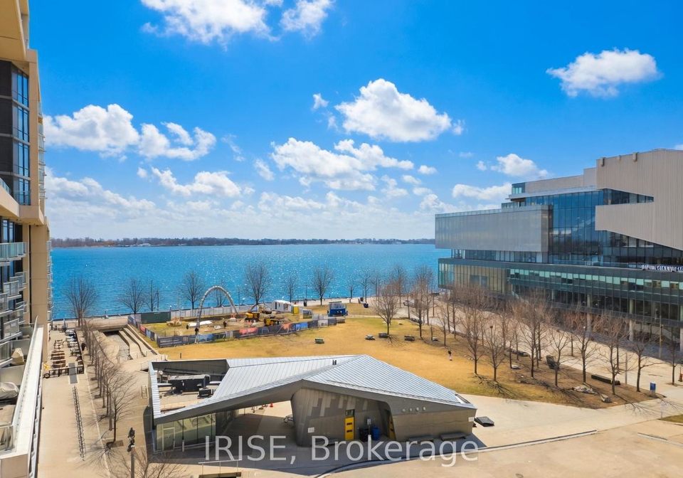 15-merchants-wharf-toronto-ontario-c12926000