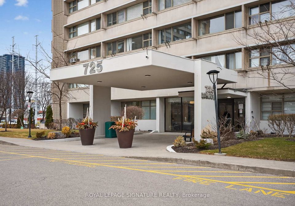 725-don-mills-road-east-york-ontario-c12926462