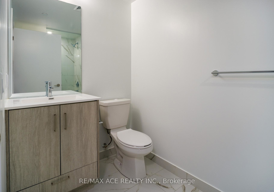 180-front-street-e-toronto-ontario-c12926632